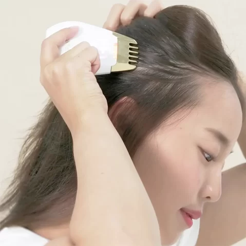 TIME MACHINE GOLDEN BRUSH – Scalpcare device for hair growth and hair fall treatment