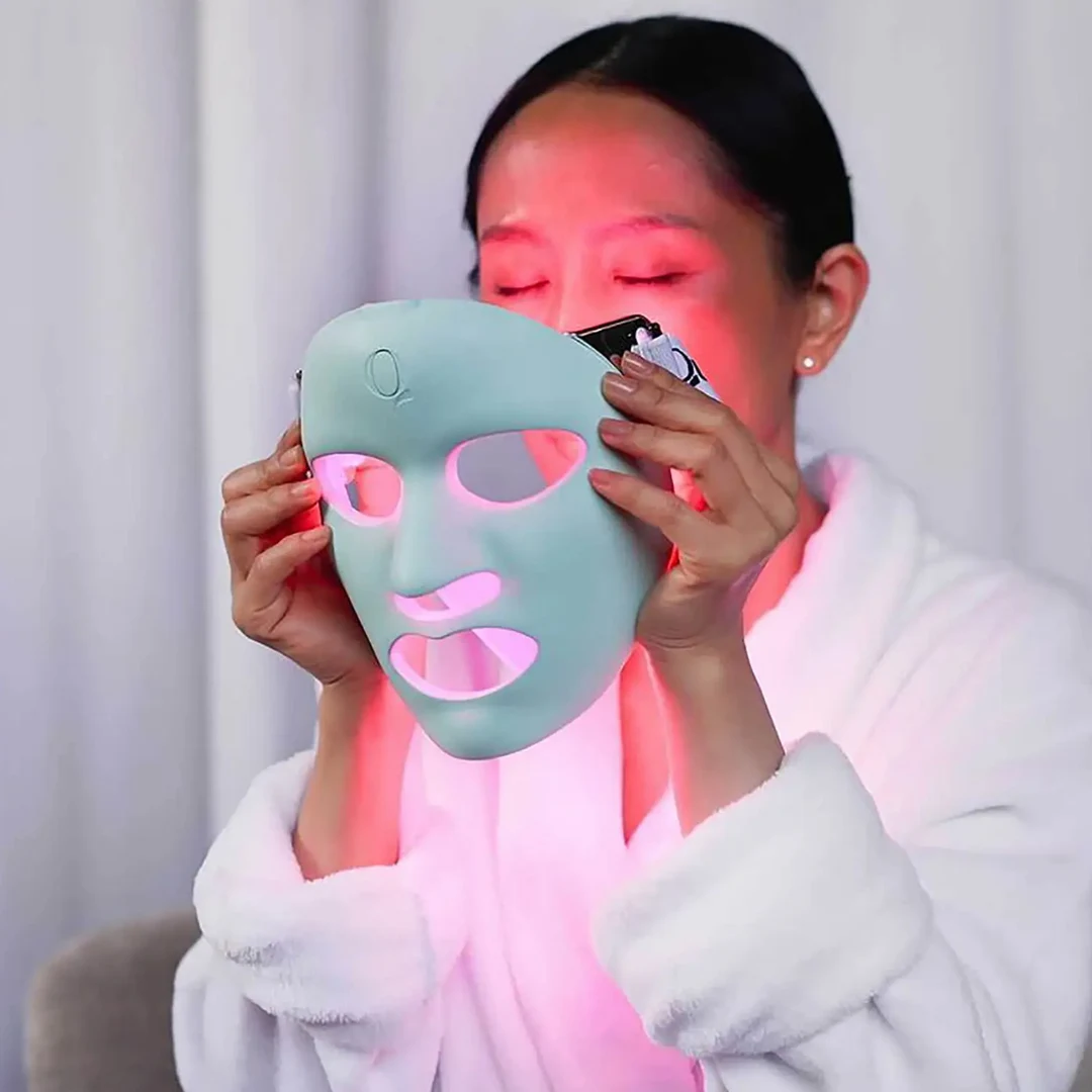 QURESkincare Q-Rejuvalight Pro LED Light Therapy Mask