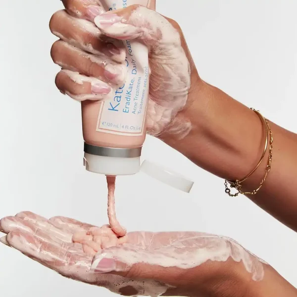 KATE SOMERVILLE EradiKate Daily Foaming Cleanser 120ml