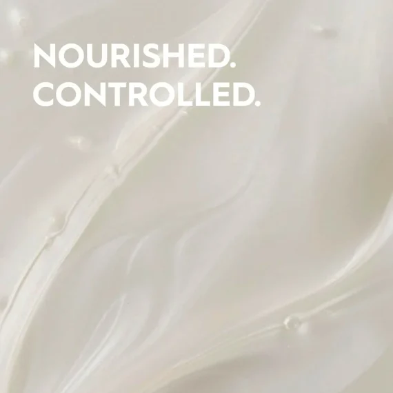 KERASILK ESSENTIALS Smoothing Shampoo 75ml